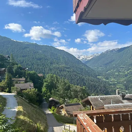 Gracious With Patio In Hills Daire Veysonnaz