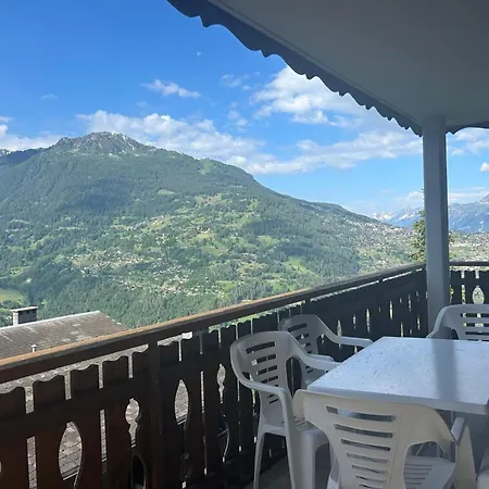 Gracious With Patio In Hills Daire Veysonnaz